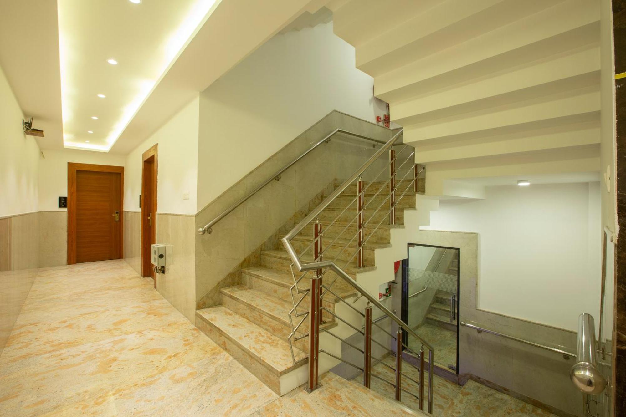 Hotel Arch Suites - Near Aerocity Nueva Delhi Exterior foto