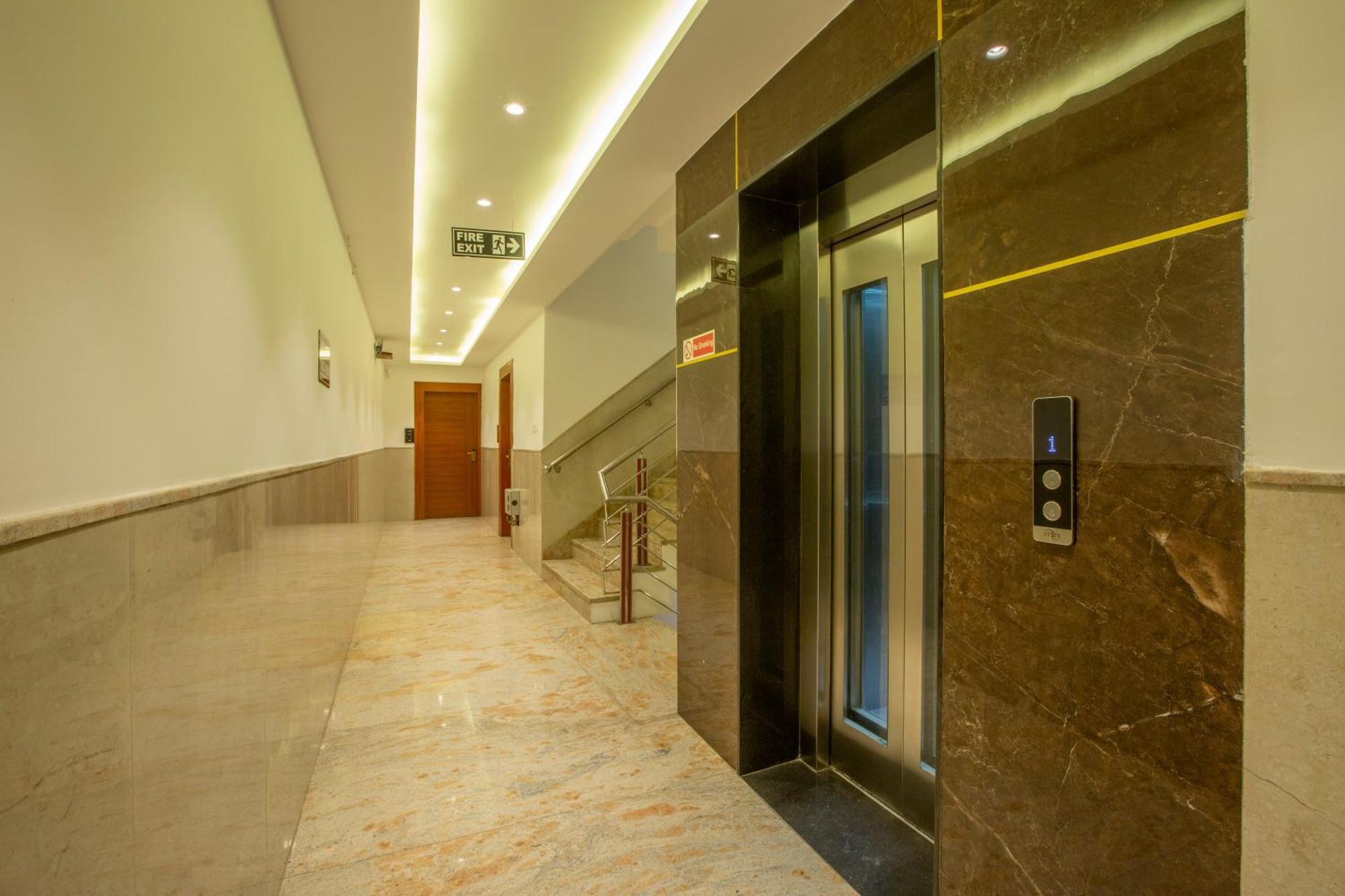 Hotel Arch Suites - Near Aerocity Nueva Delhi Exterior foto